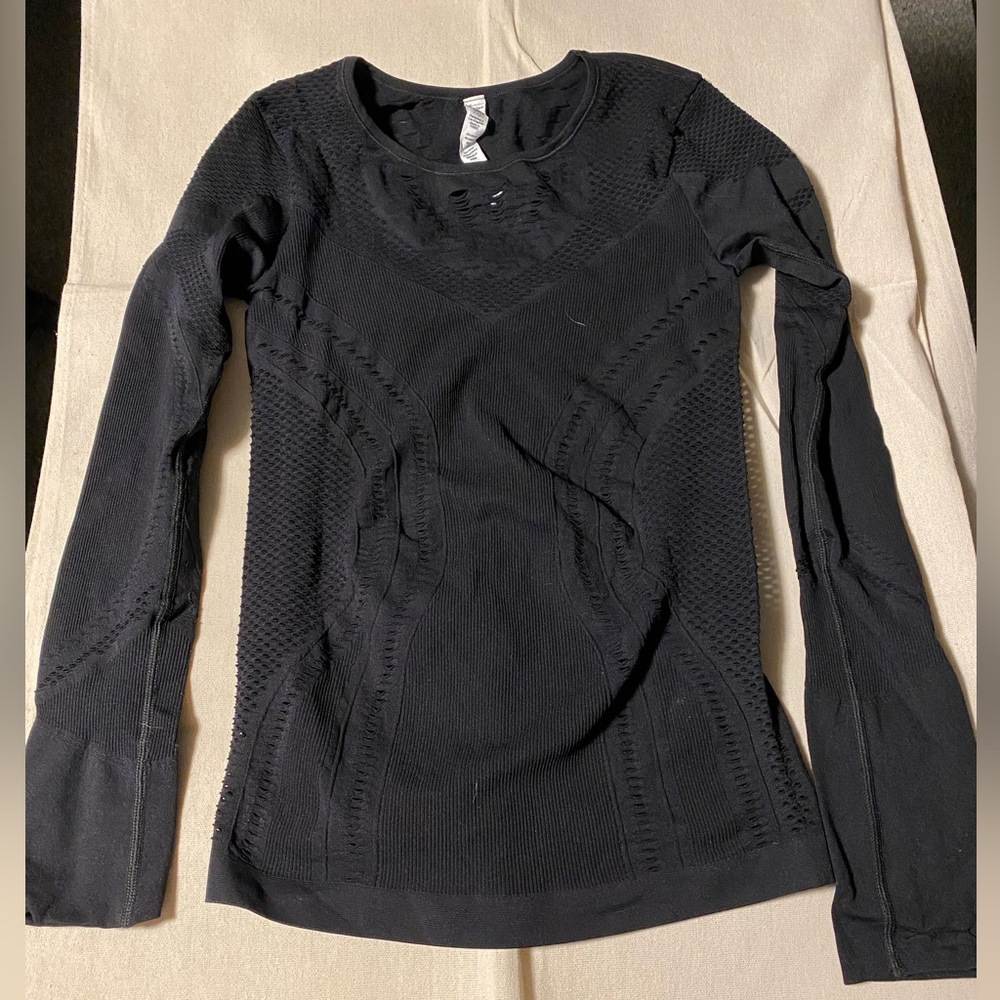 Alo Yoga long sleeve